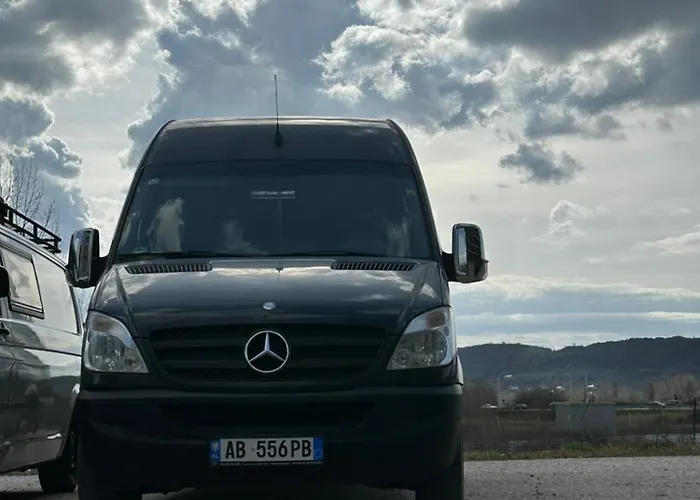 Rent Luxury Sprinter Campingplads *