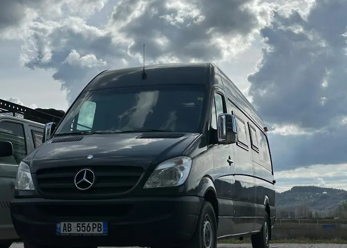 Rent Luxury Sprinter Polisi i Vogel